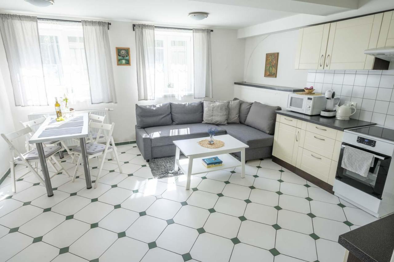 Cute Rooms Острава Экстерьер фото